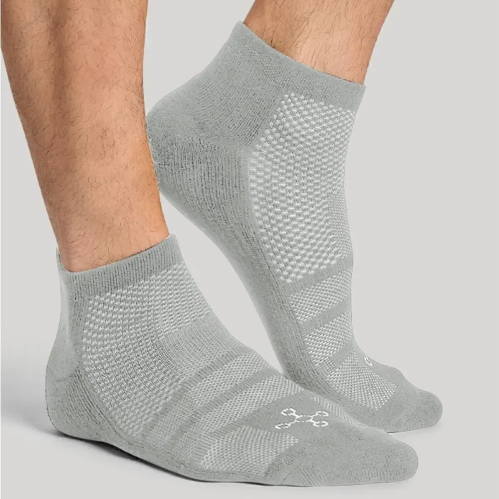 NWOT Tommie Copper Men’s Gray Ankle Compression Socks - 2 Pair - Size Large